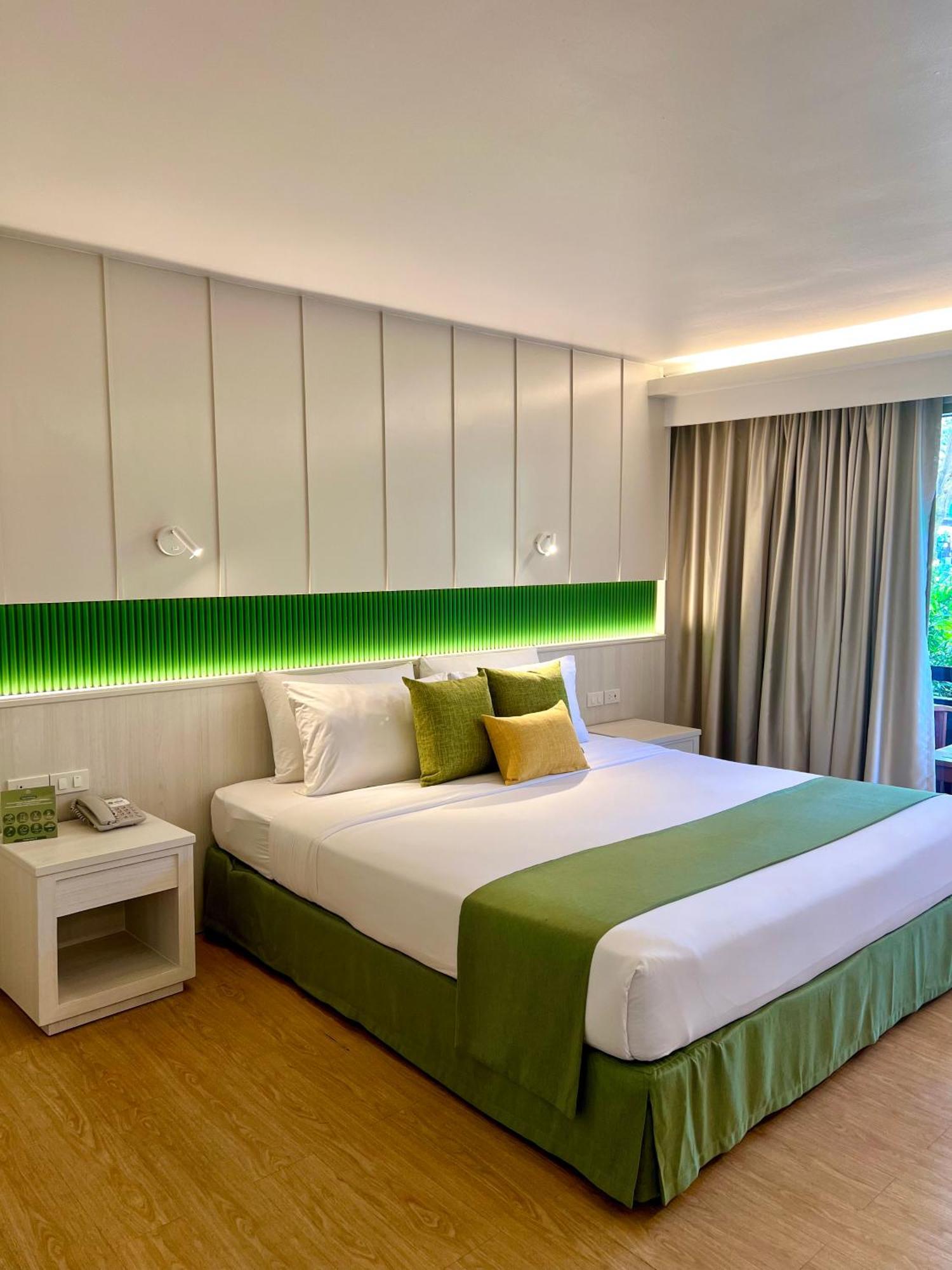 The Green Park Resort Pattaya Exterior photo